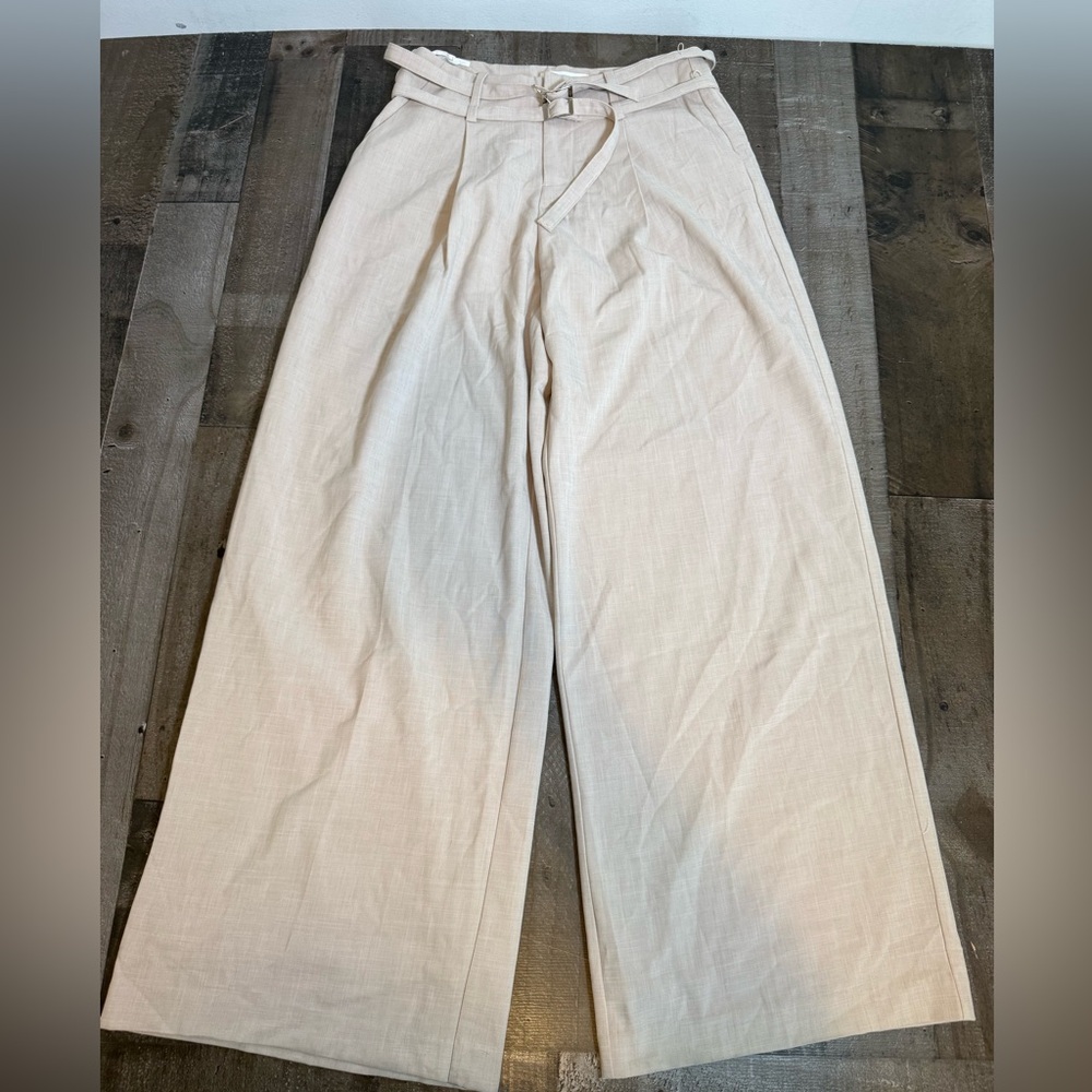 SOVERE Priya Blend Wide Leg Pants S NWOT Beige Belted High Rise Coastal Resort‎